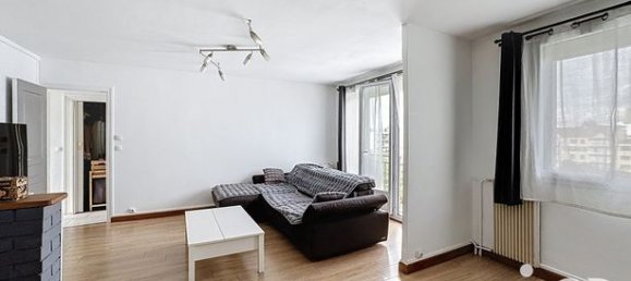 2 chambres Appartement à Neuilly-sur-Marne, France No. 310881 3