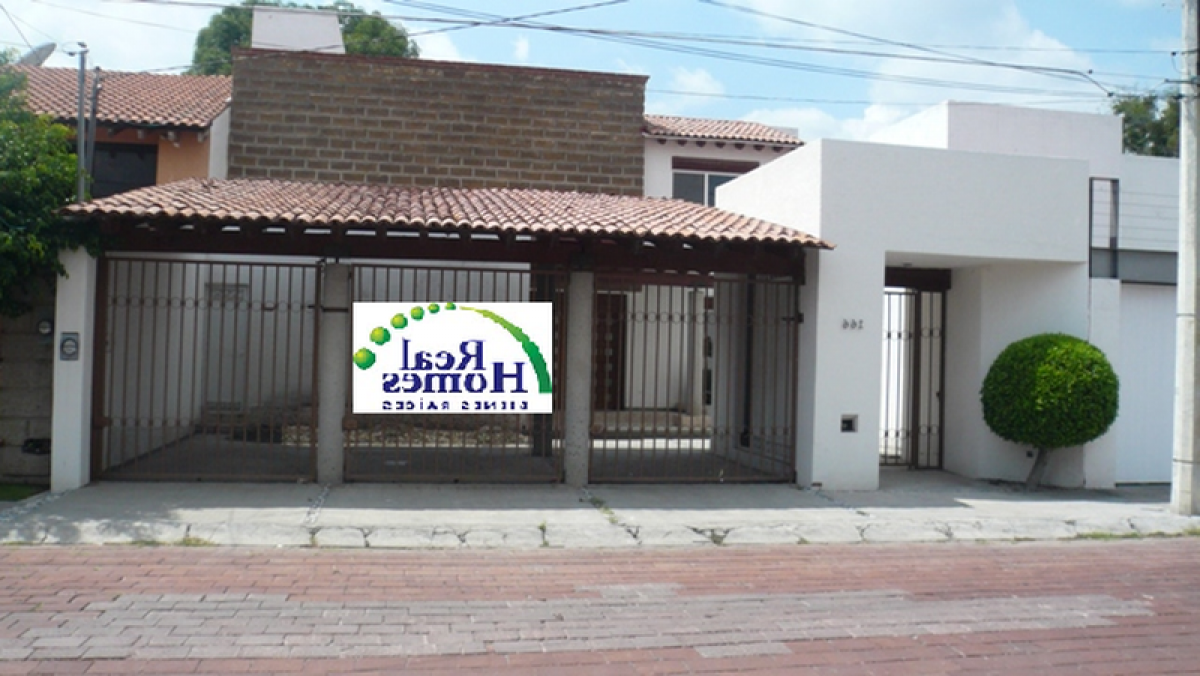 Casa de 3 dormitorios en Querétaro, Mexico No. 165290