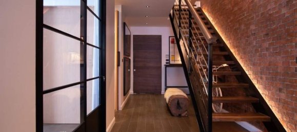 6 bedrooms Condo in Bangkok, Thailand No. 6681 2