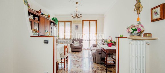 3 rooms Apartment in Voghera, Italy No. 272341 7