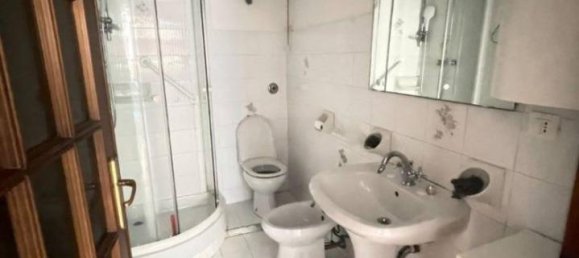 3-Zimmer Wohnung in Genoa, Italy, Nr. 36810 18