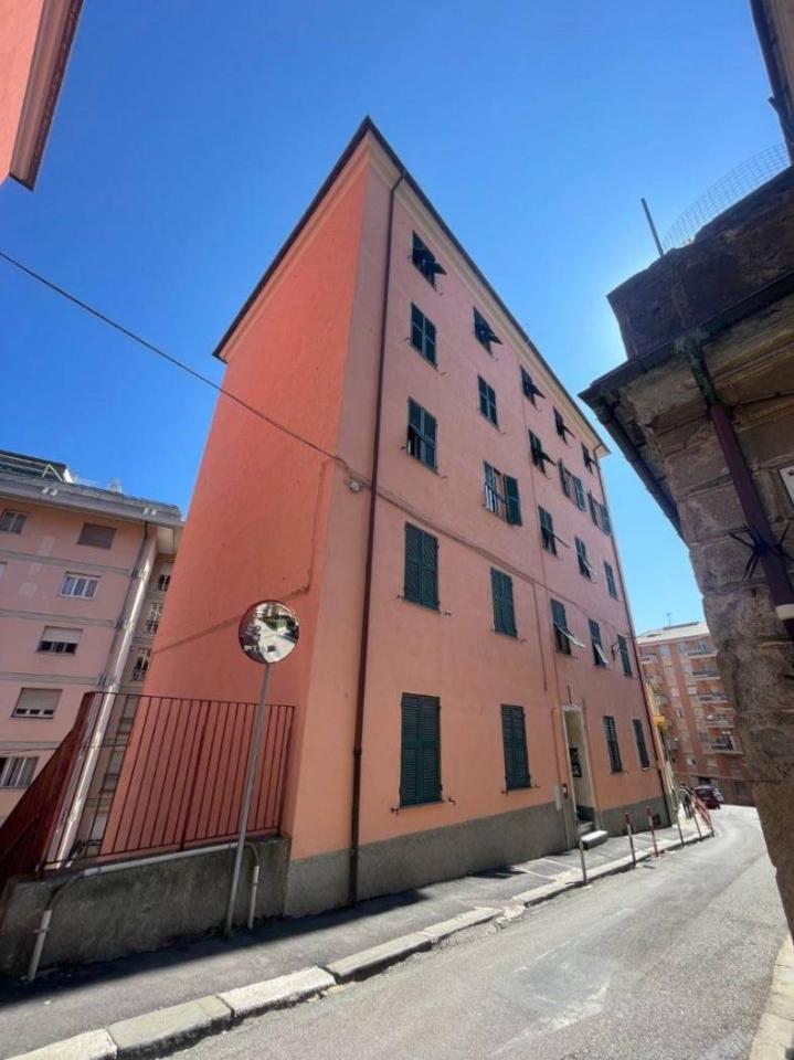 3-Zimmer Wohnung in Genoa, Italy, Nr. 36810