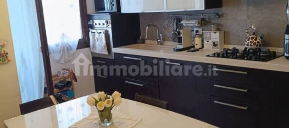 3 Schlafzimmer Wohnung in Verona, Italy, Nr. 360619 9