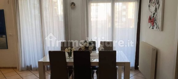 3 Schlafzimmer Wohnung in Verona, Italy, Nr. 360619 7