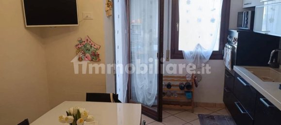 3 Schlafzimmer Wohnung in Verona, Italy, Nr. 360619 11
