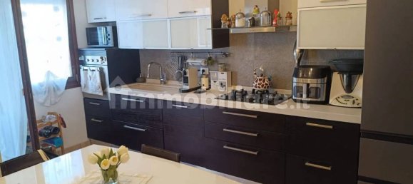 3 Schlafzimmer Wohnung in Verona, Italy, Nr. 360619 12