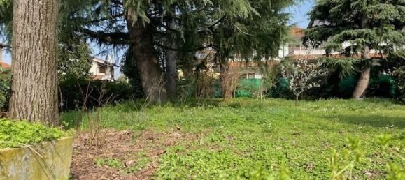 6 rooms Villa in Settimo Milanese, Italy No. 25579 7