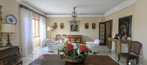 4 bedrooms Apartment in Genoa, Italy No. 27908 10