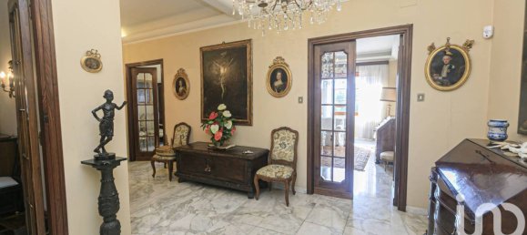 4 bedrooms Apartment in Genoa, Italy No. 27908 23