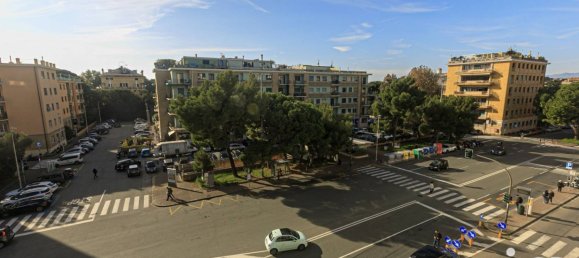 4 bedrooms Apartment in Genoa, Italy No. 27908 16