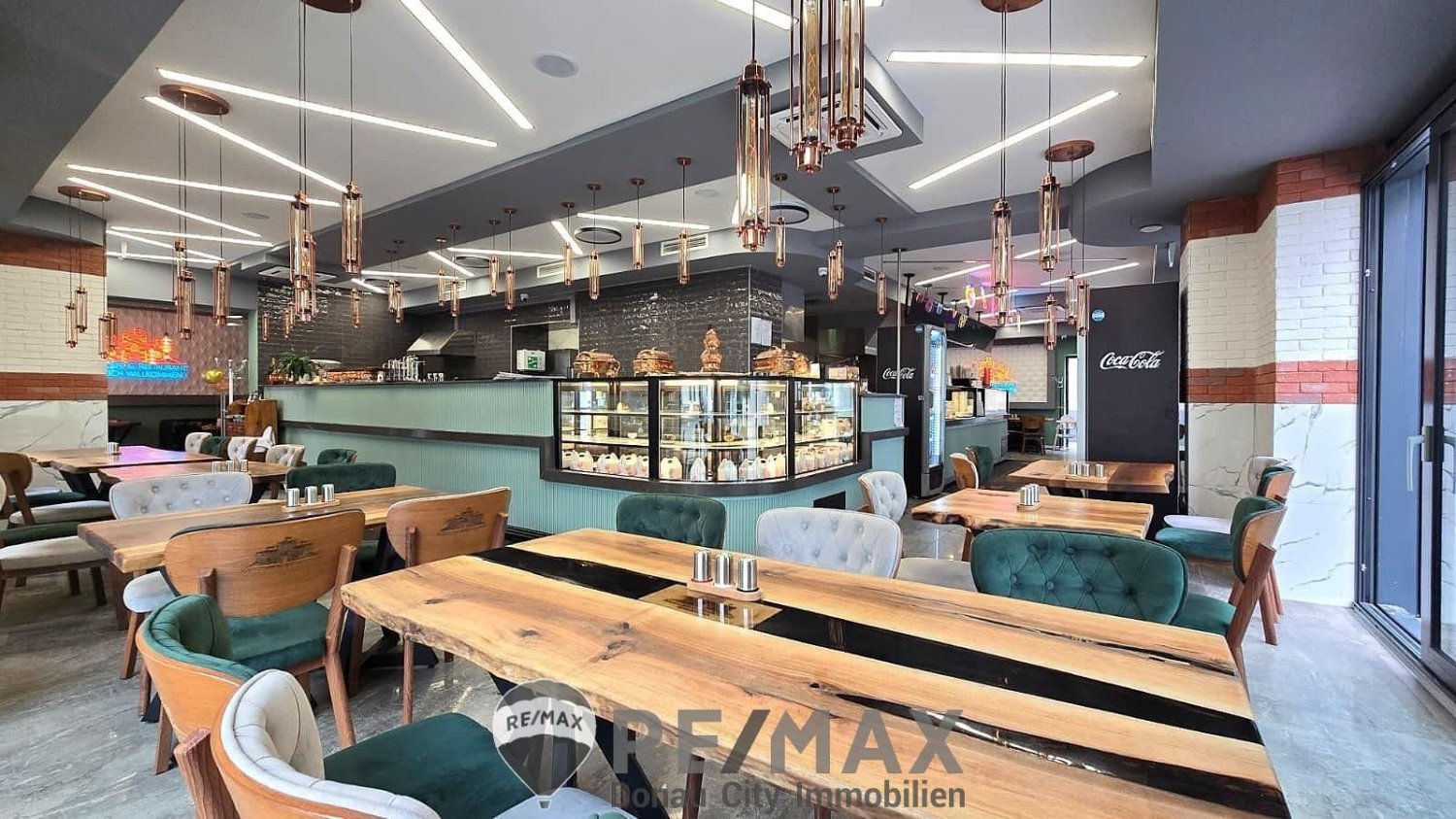 Propiedad comercial en Tulln an der Donau, Austria 352 m² No. 235994