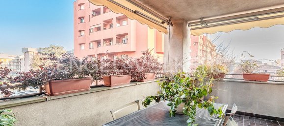 Apartamento de 3 dormitorios en Monza, Italy No. 79737 4