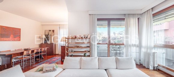 Apartamento de 3 dormitorios en Monza, Italy No. 79737 3