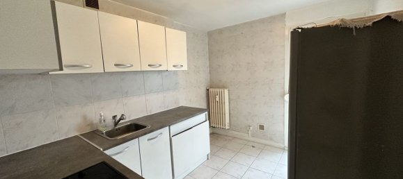 4 bedrooms Apartment in Rombas, France No. 80581 2