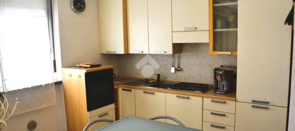 Apartamento de 1 dormitorio en Ronco Briantino, Italy No. 379984 3