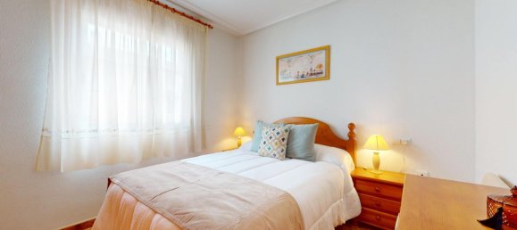 Apartamento de 2 dormitorios en Los Alcázares, Spain No. 168804 11