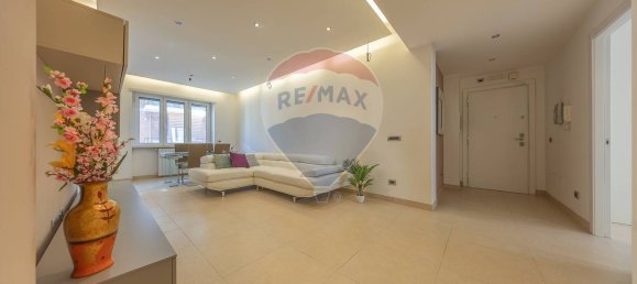 4 bedrooms Apartment in Rome, Italy No. 372126 7