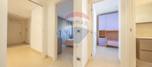 4 bedrooms Apartment in Rome, Italy No. 372126 24