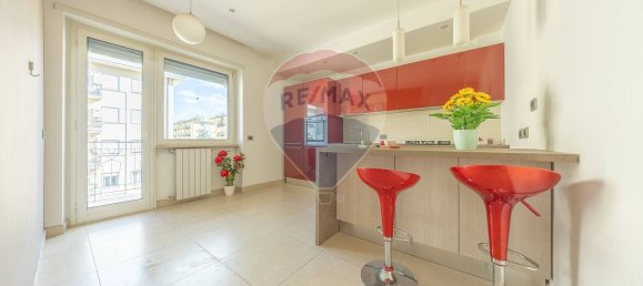 4 bedrooms Apartment in Rome, Italy No. 372126 13
