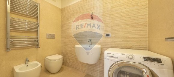 4 bedrooms Apartment in Rome, Italy No. 372126 33