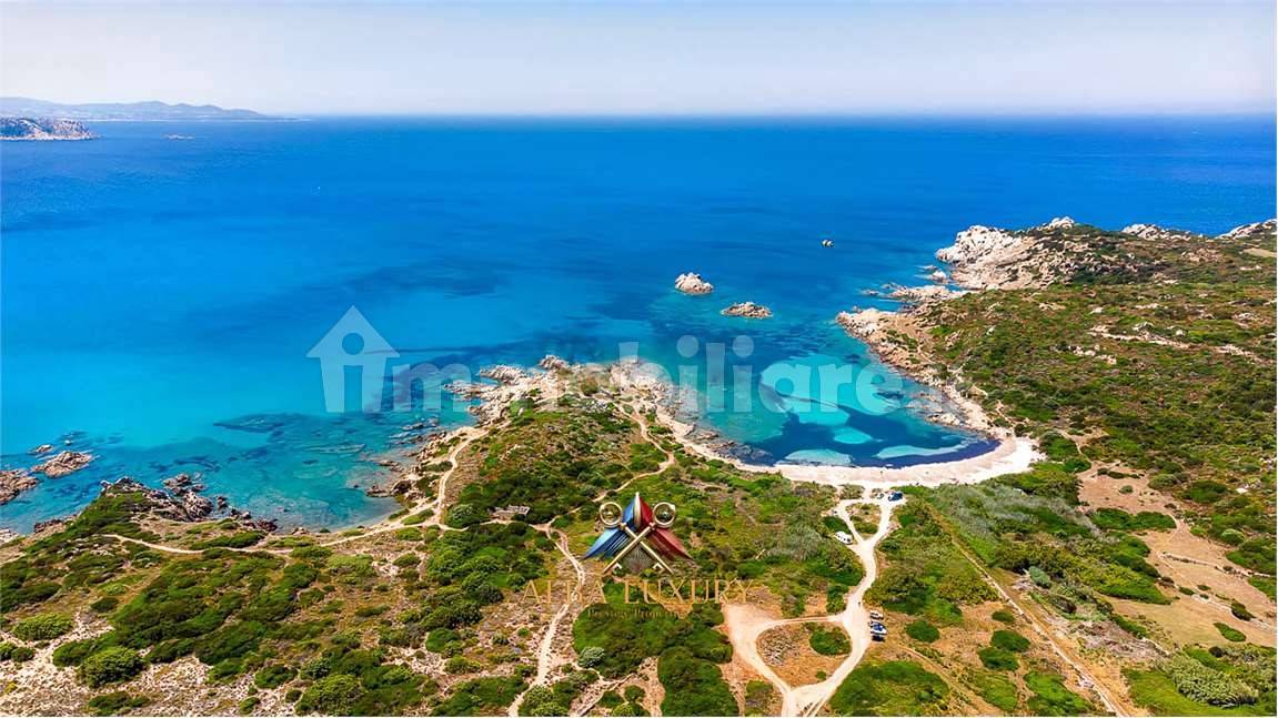 Villa de 7 dormitorios en Santa Teresa Gallura, Italy No. 325953