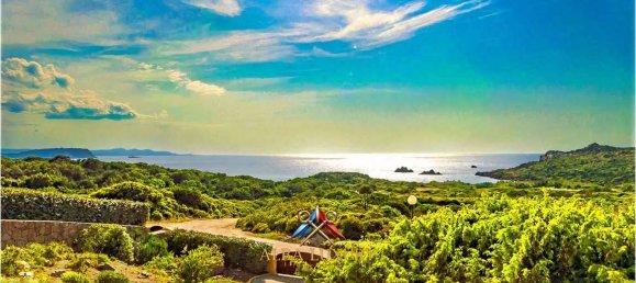 Villa de 7 dormitorios en Santa Teresa Gallura, Italy No. 325953 3