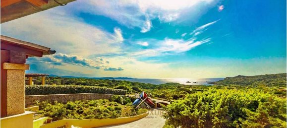 Villa de 7 dormitorios en Santa Teresa Gallura, Italy No. 325953 5