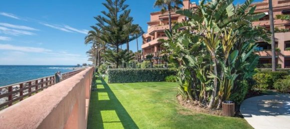 Apartamento de 3 dormitorios en Marbella, Spain No. 20713 15