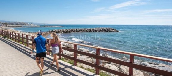 Apartamento de 3 dormitorios en Marbella, Spain No. 20713 14