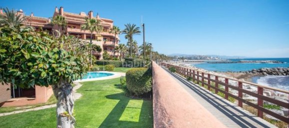 Apartamento de 3 dormitorios en Marbella, Spain No. 20713 3