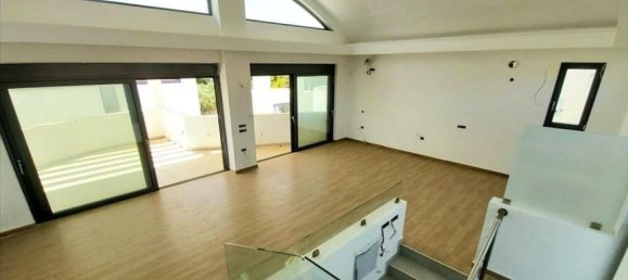 Property à Kalyvia Thorikou, Greece 707m² No. 4137 19