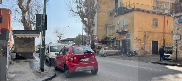 Propiedad comercial de 1 habitación en Naples, Italy No. 20615 5