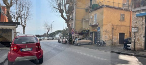 Propiedad comercial de 1 habitación en Naples, Italy No. 20615 7