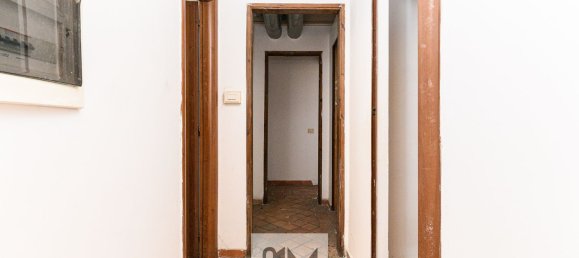 135m² Commercial property in Rome, Italy No. 61688 21