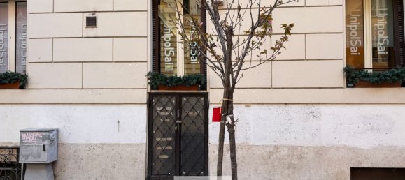 135m² Commercial property in Rome, Italy No. 61688 31