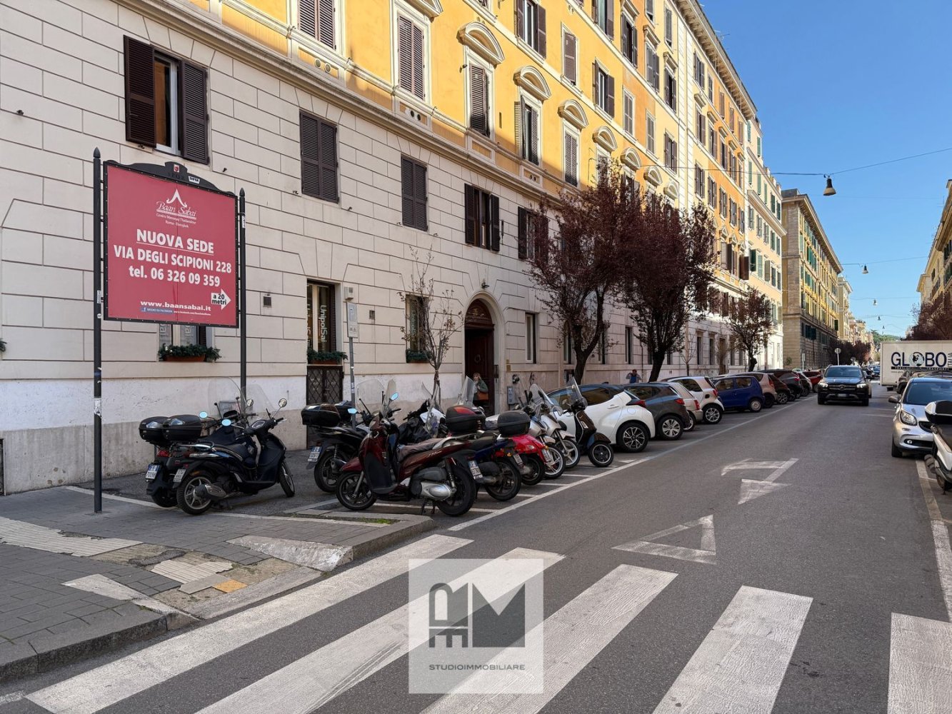 135m² Commercial property in Rome, Italy No. 61688