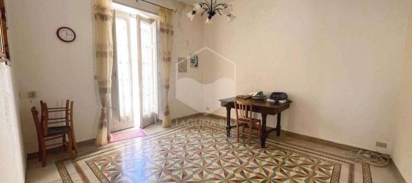 3غرفة منزل في Marsala, Italy رقم 39322 2