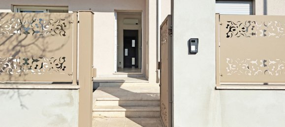 2 bedrooms Apartment in Sardinia, Italy No. 246709 2