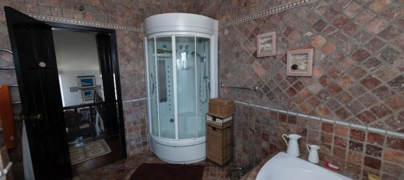 6 bedrooms House in Sesimbra, Portugal No. 27049 27