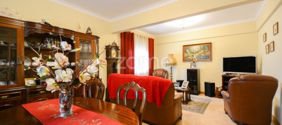 Casa de 8 dormitorios en Odivelas, Portugal No. 111742 2