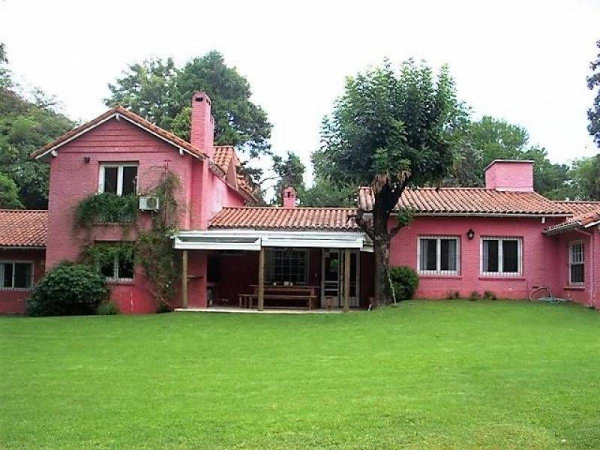 5 bedrooms House in San Isidro, Argentina No. 4811
