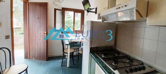 28 rooms House in Cupra Marittima, Italy No. 86080 12
