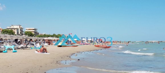 28 rooms House in Cupra Marittima, Italy No. 86080 10