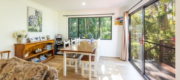 3 bedrooms House in Cooloola Cove, Australia No. 659 8