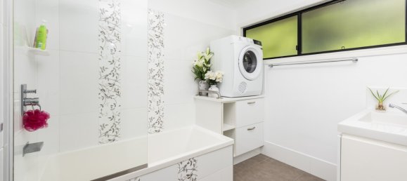 3 bedrooms House in Cooloola Cove, Australia No. 659 13