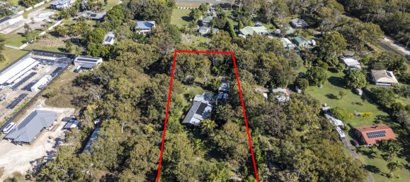 3 bedrooms House in Cooloola Cove, Australia No. 659 27