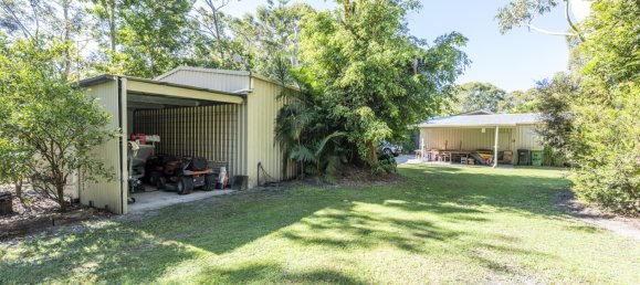 3 bedrooms House in Cooloola Cove, Australia No. 659 19