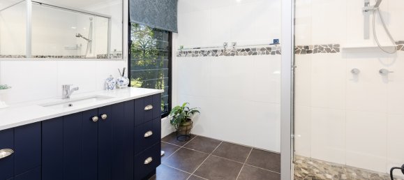 3 bedrooms House in Cooloola Cove, Australia No. 659 10