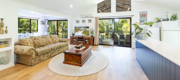 3 bedrooms House in Cooloola Cove, Australia No. 659 7