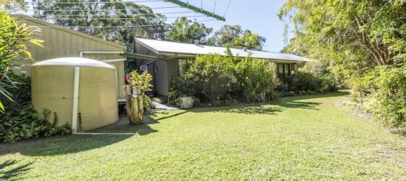 3 bedrooms House in Cooloola Cove, Australia No. 659 24